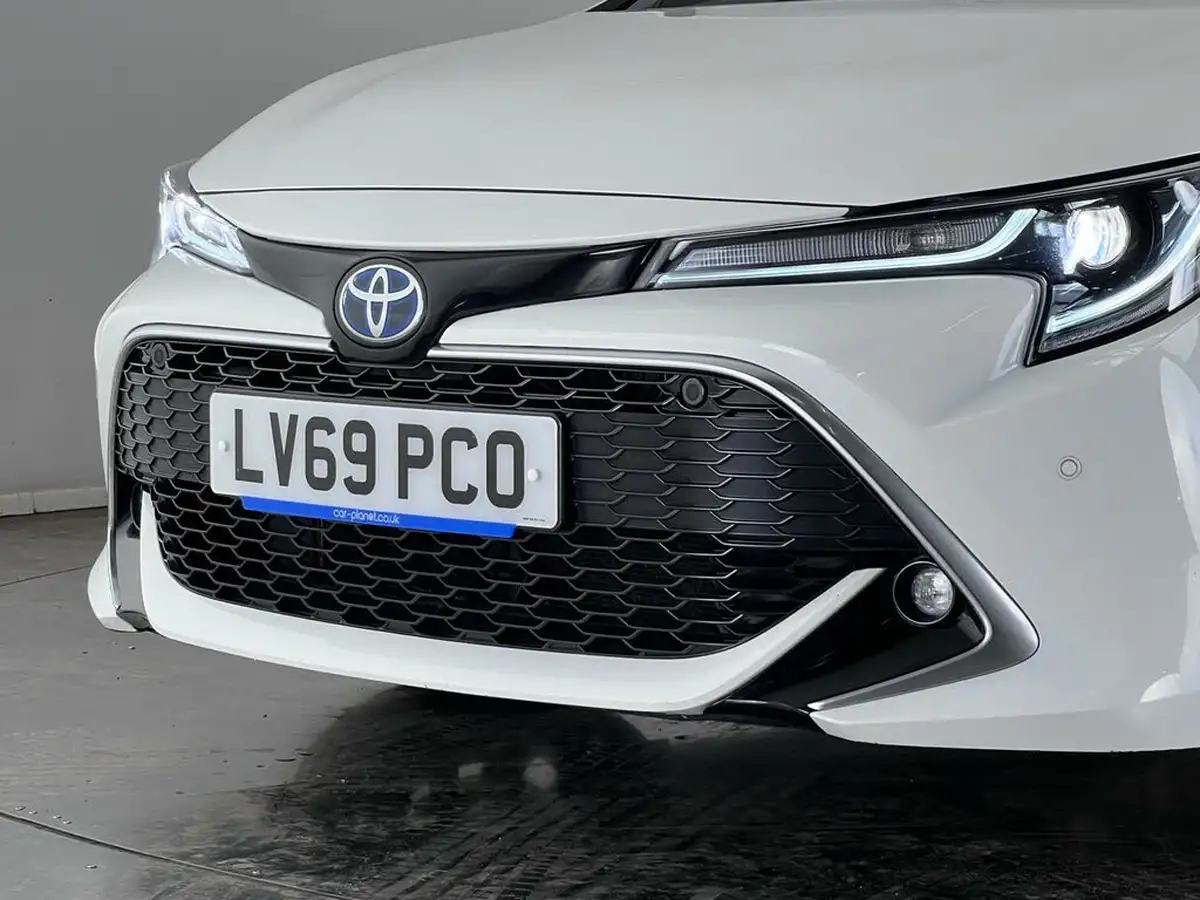 2019-toyota-corolla-20-vvt-i-excel-spare-wheel-touring-sports-big-33
