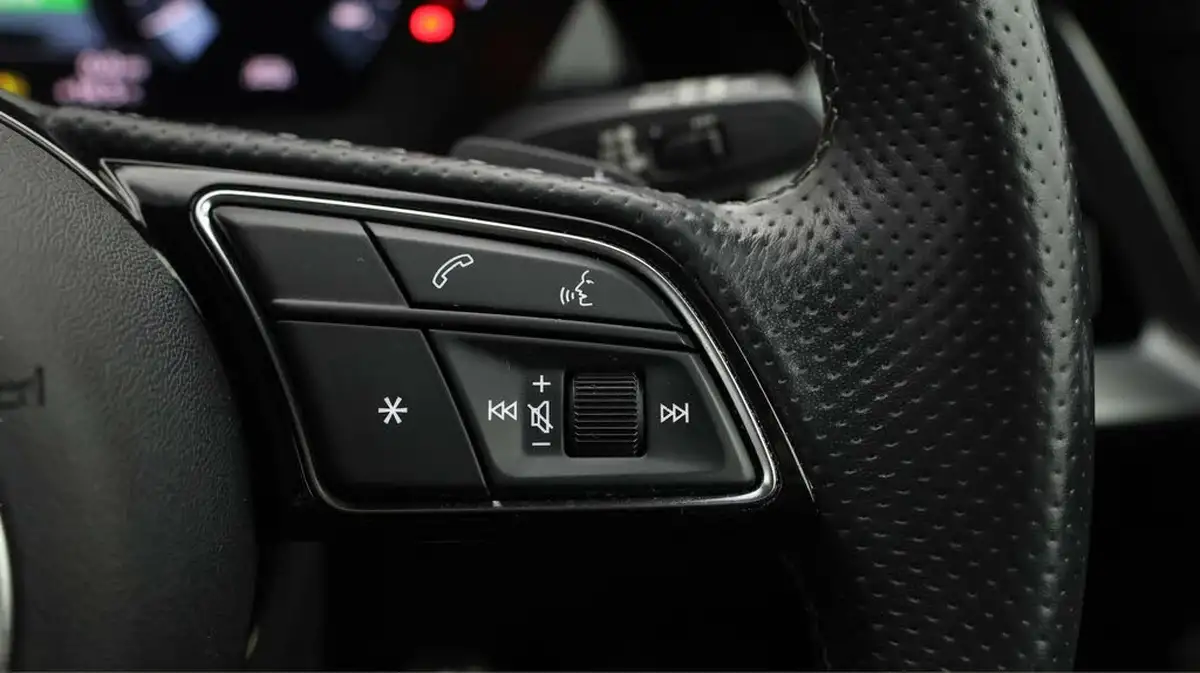 2021-audi-a3-14-40-tfsi-e-s-line-big-21
