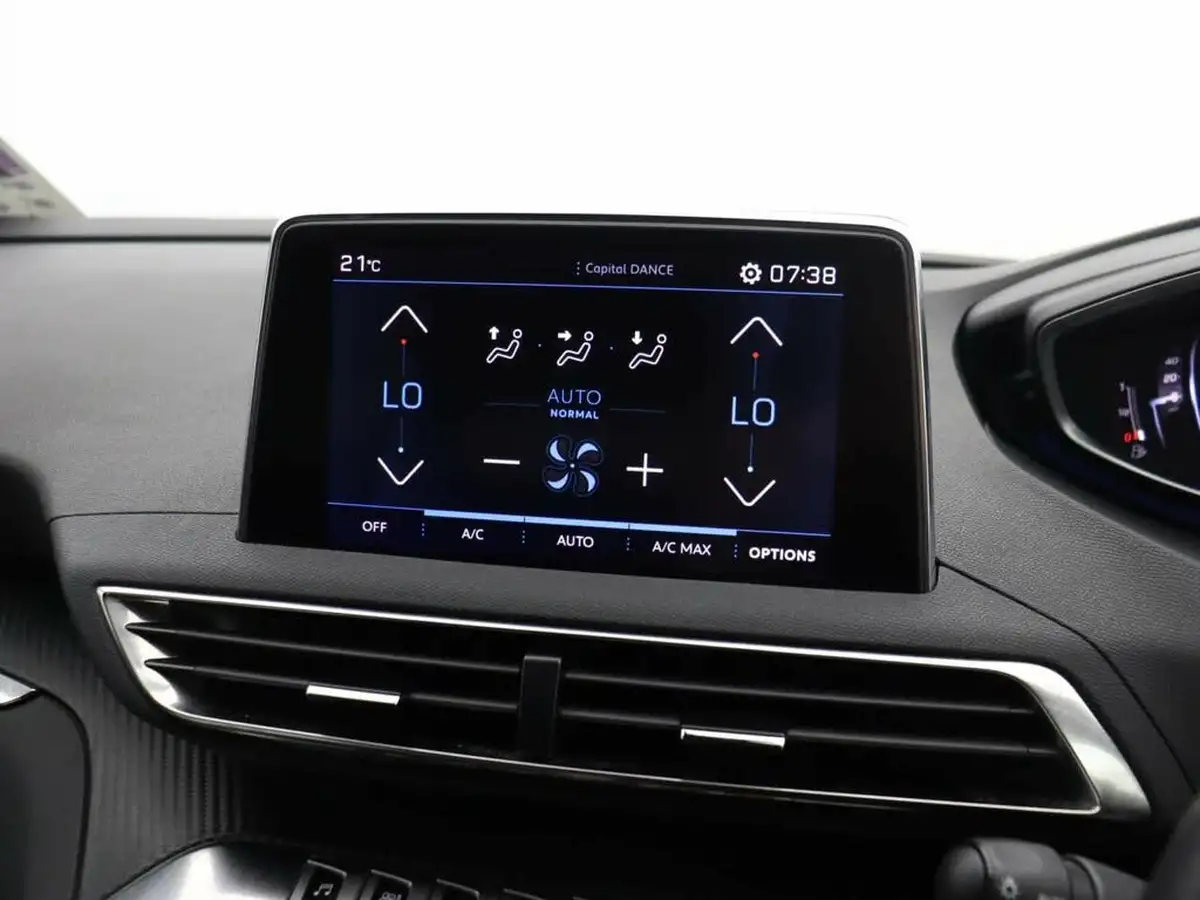 2023-peugeot-5008-suv-15-bluehdi-allure-130ps-eat8-big-16