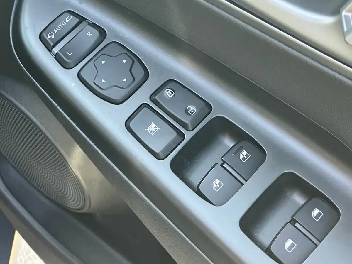 2020-hyundai-kona-e-premium-se-64kwh-7kw-obc-big-17
