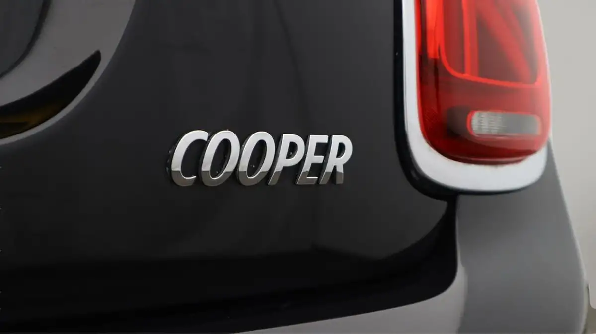 2020-mini-cooper-15-cooper-exclusive-hatchback-5d-big-21