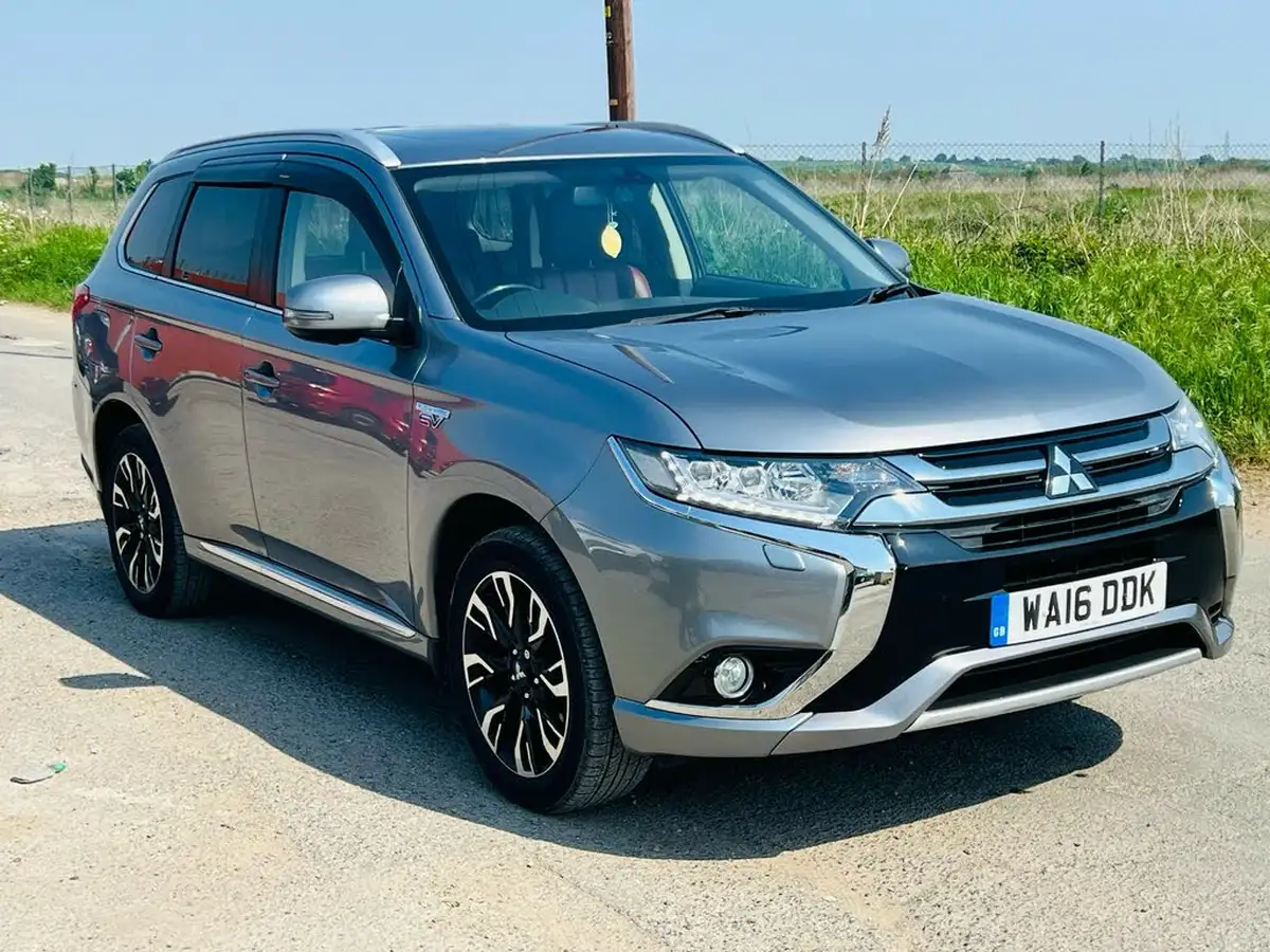 2015-mitsubishi-outlander-20-gx4hs-big-0