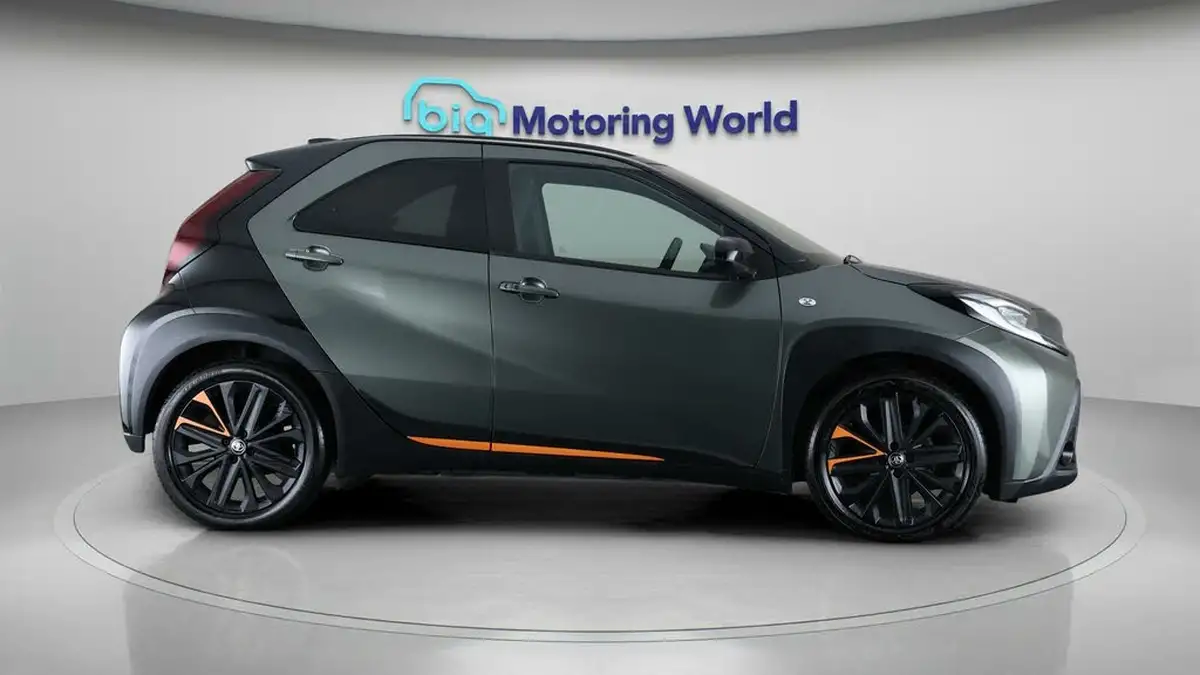 2022-toyota-aygo-x-10-vvt-i-limited-edition-big-7