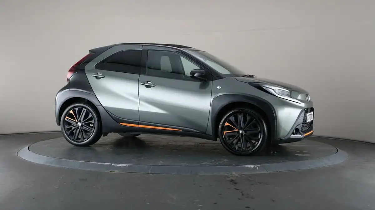 2022-toyota-aygo-x-10-vvt-i-limited-edition-big-48