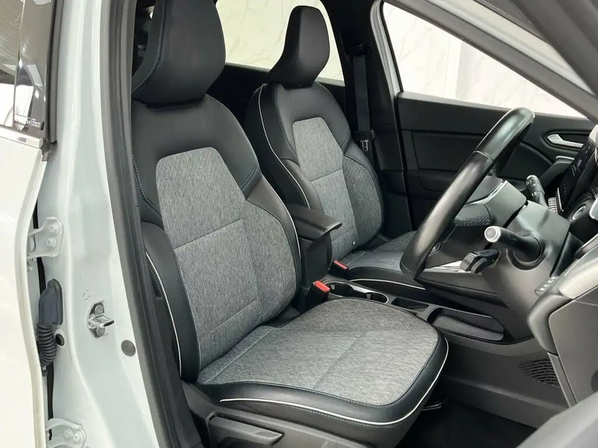2021-renault-captur-16-e-tech-launch-edition-big-28
