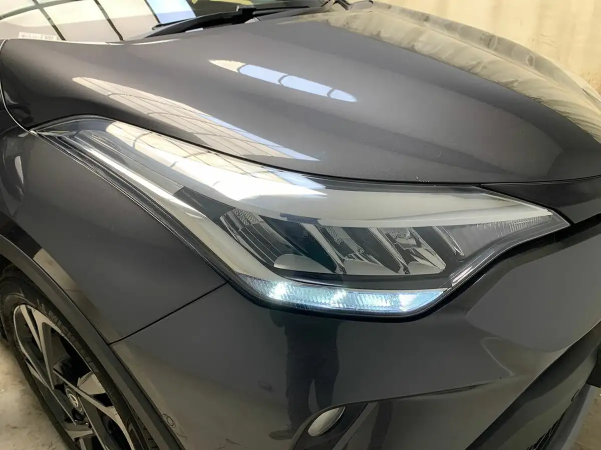 2022-toyota-c-hr-18-vvt-i-design-big-25