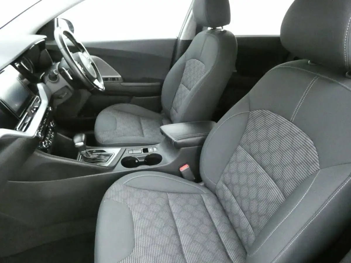 2021-kia-niro-16-gdi-2-big-18