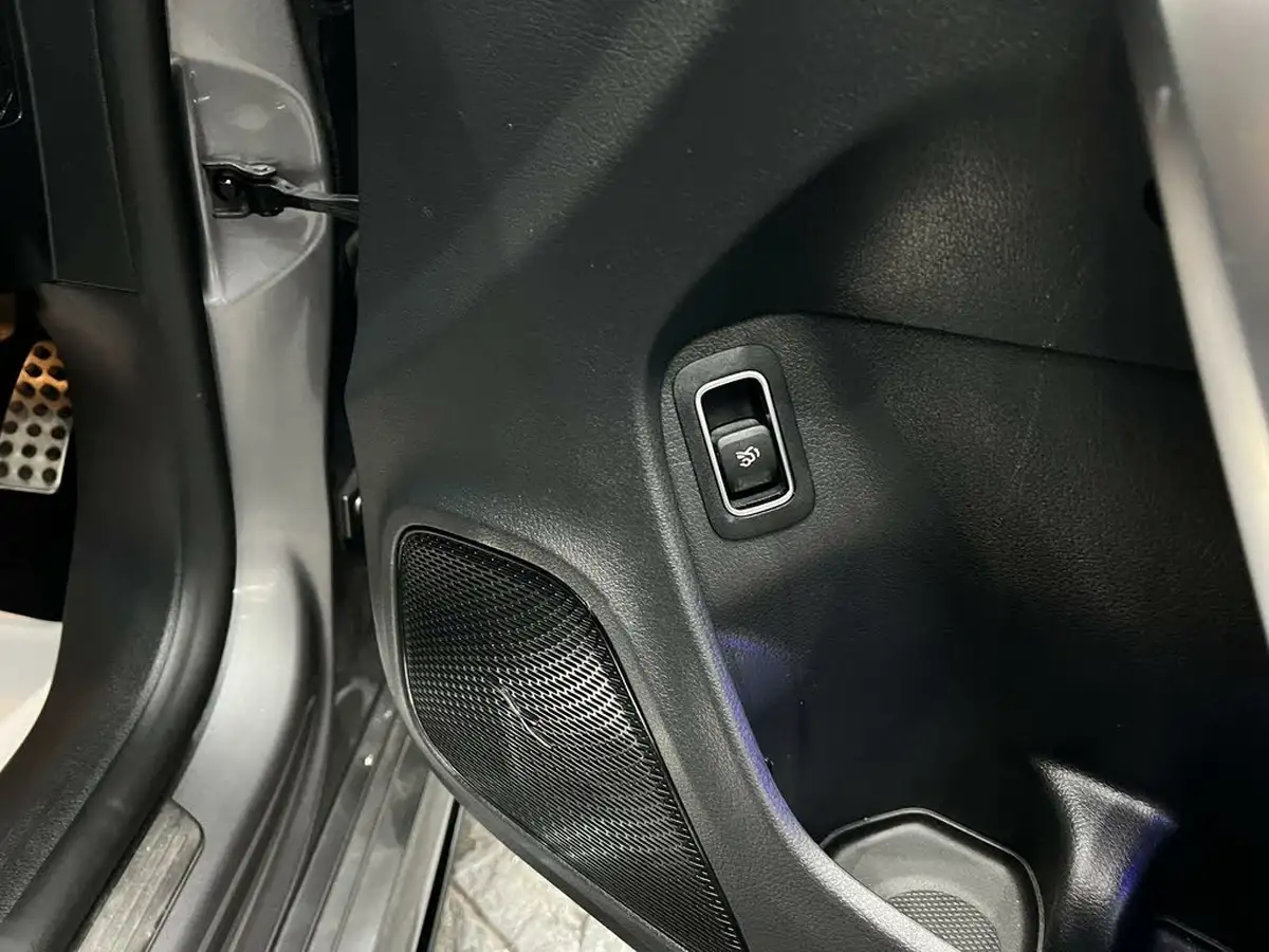 2019-mercedes-benz-cla-20-cla-220-amg-line-premium-coupe-4d-big-25
