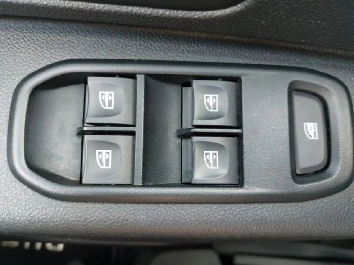 2020-dacia-duster-13-tce-comfort-ss-big-18