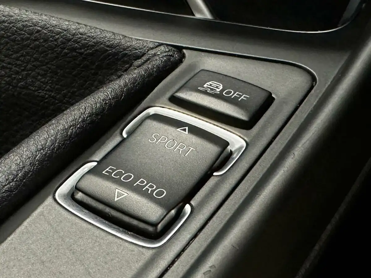 2018-bmw-1-series-20td-118d-se-5d-big-19