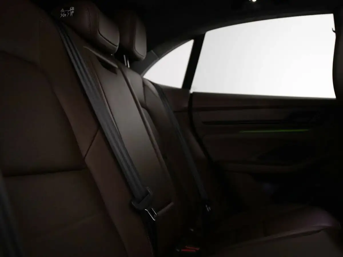 2024-porsche-macan-e-turbo-electric-big-37