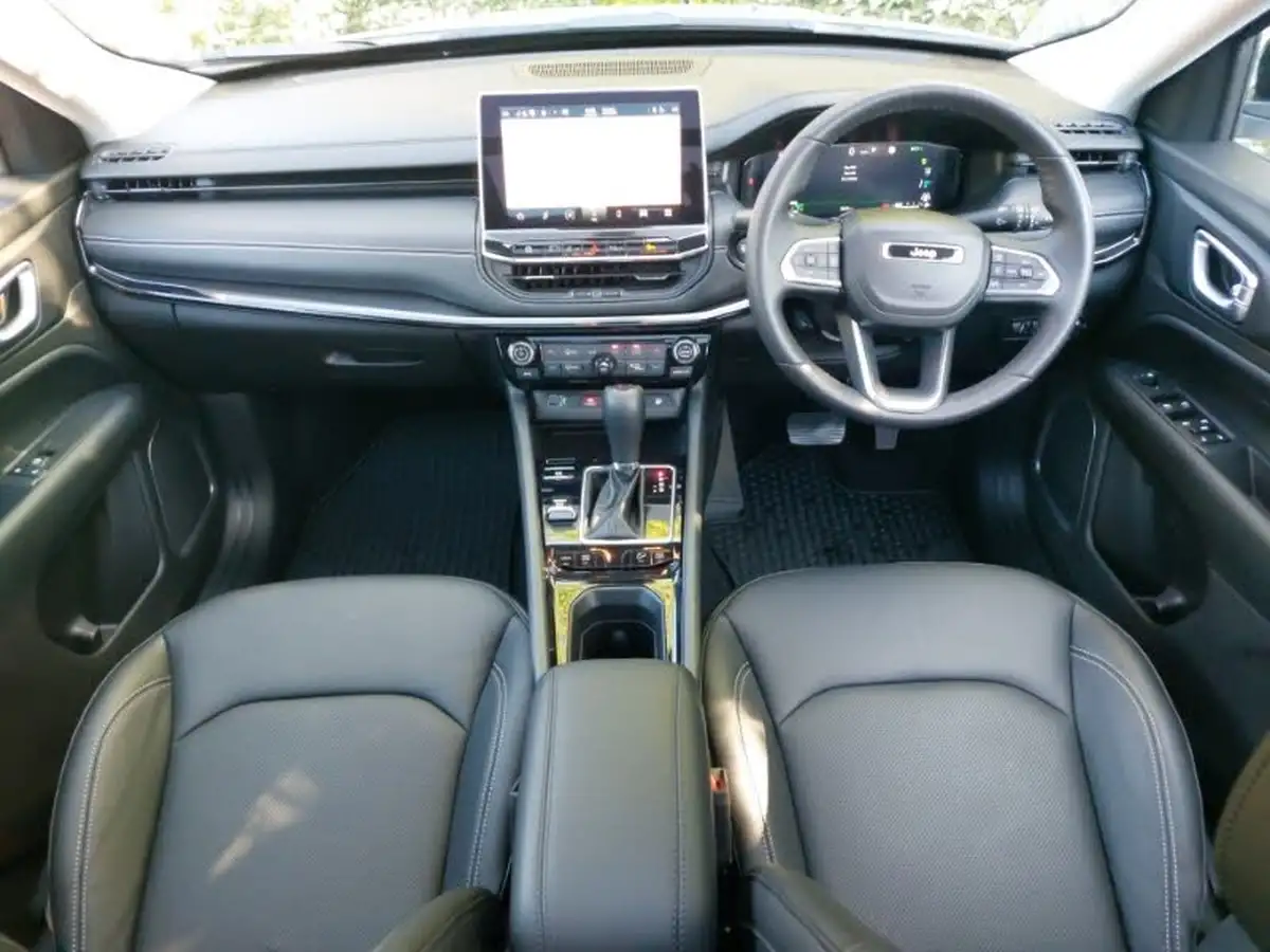 2024-jeep-compass-13-gse-s-big-2