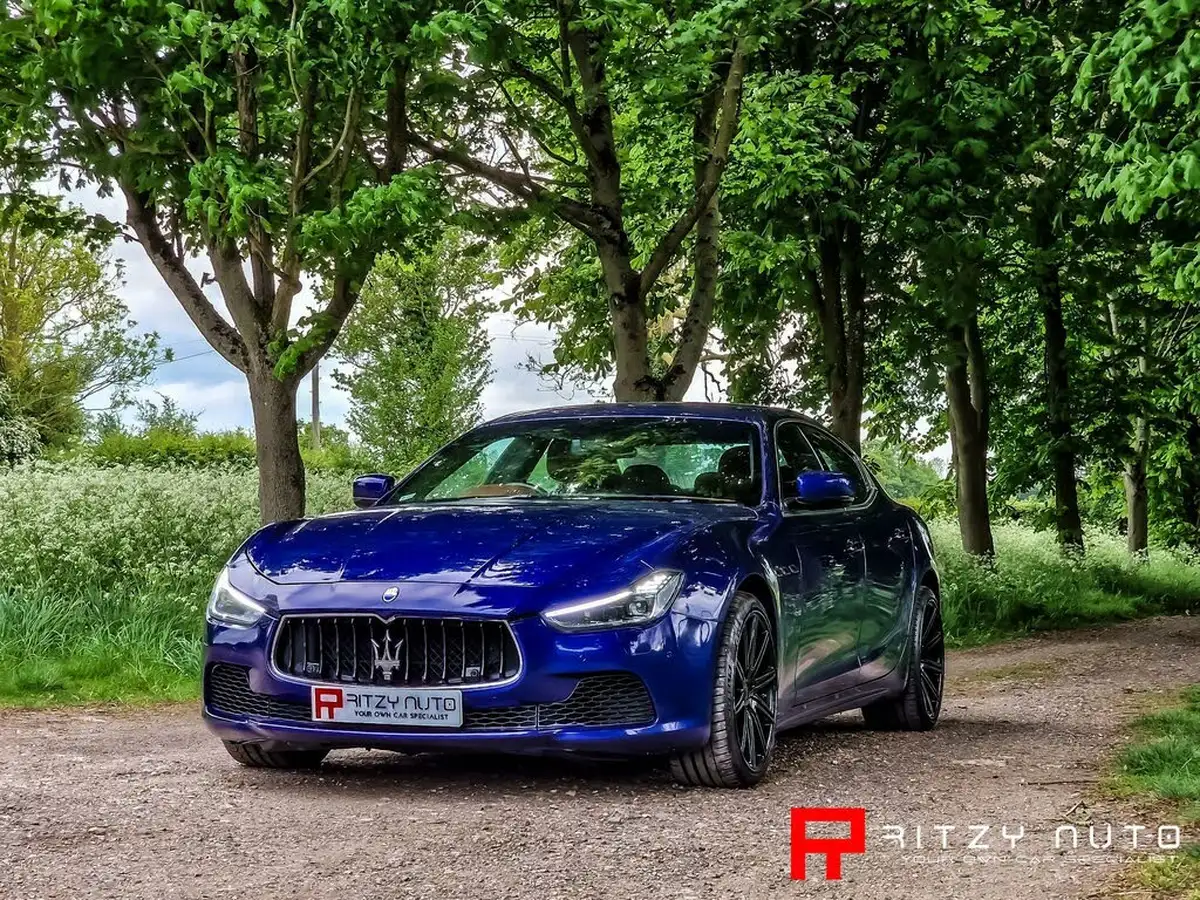 2016-maserati-ghibli-30-s-big-6