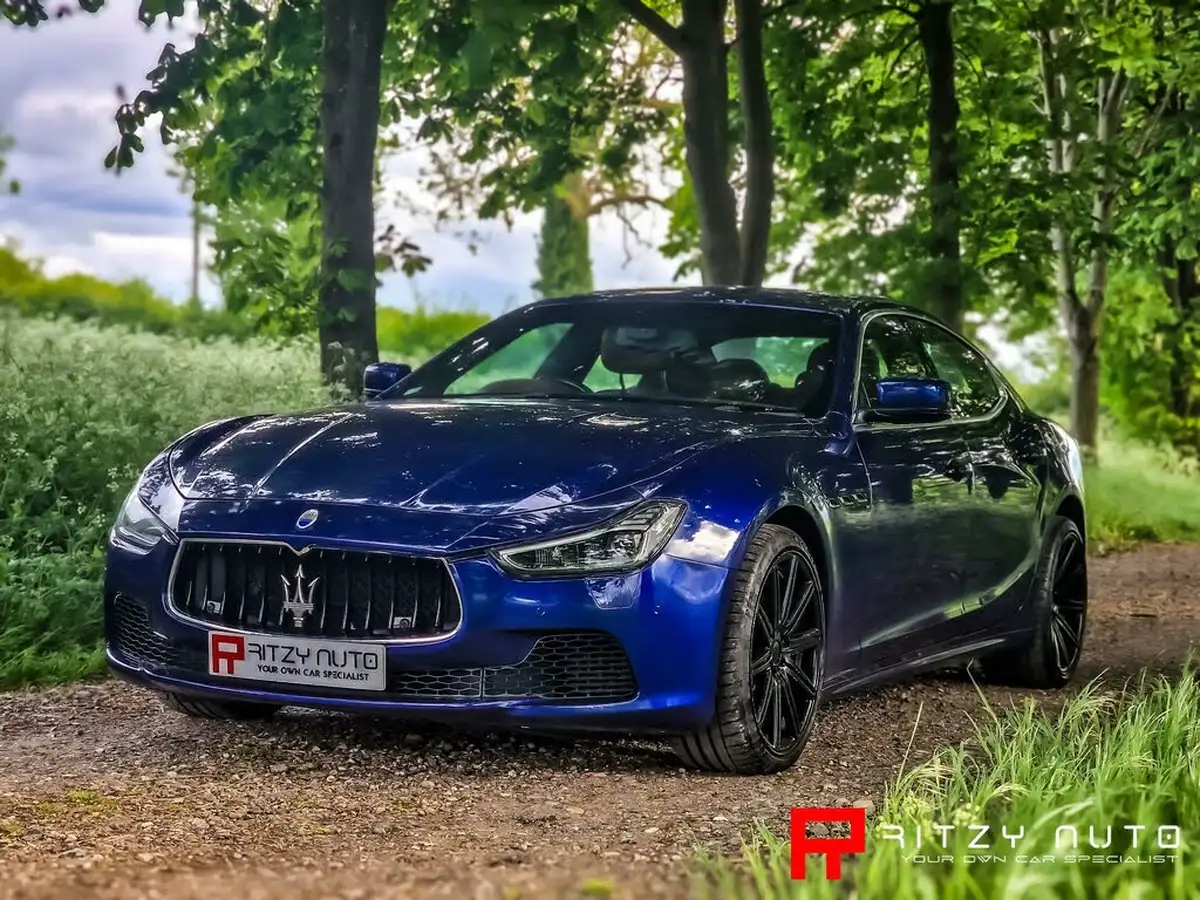 2016-maserati-ghibli-30-s-big-10