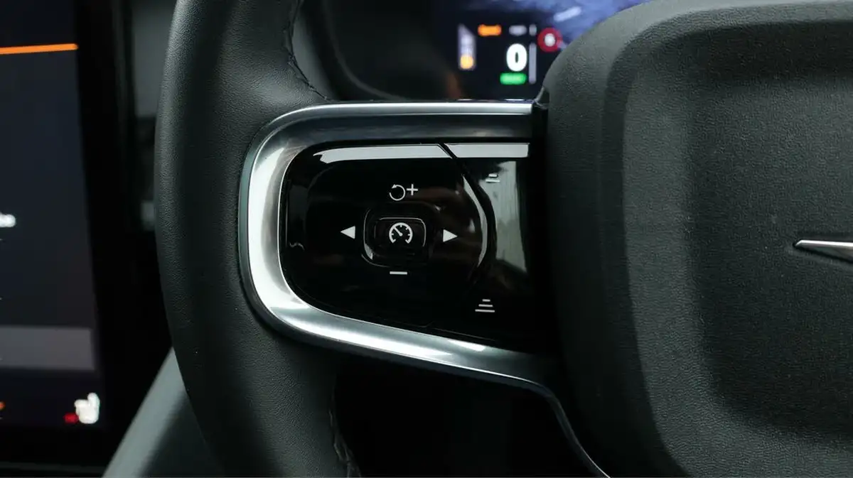 2021-polestar-polestar-2-e-ps2-300kw-longe-dual-plus-pilot-big-23