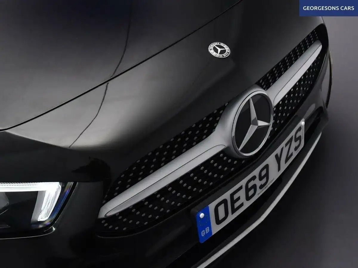 2020-mercedes-benz-a-class-13-a200-amg-line-hatchback-5d-big-14