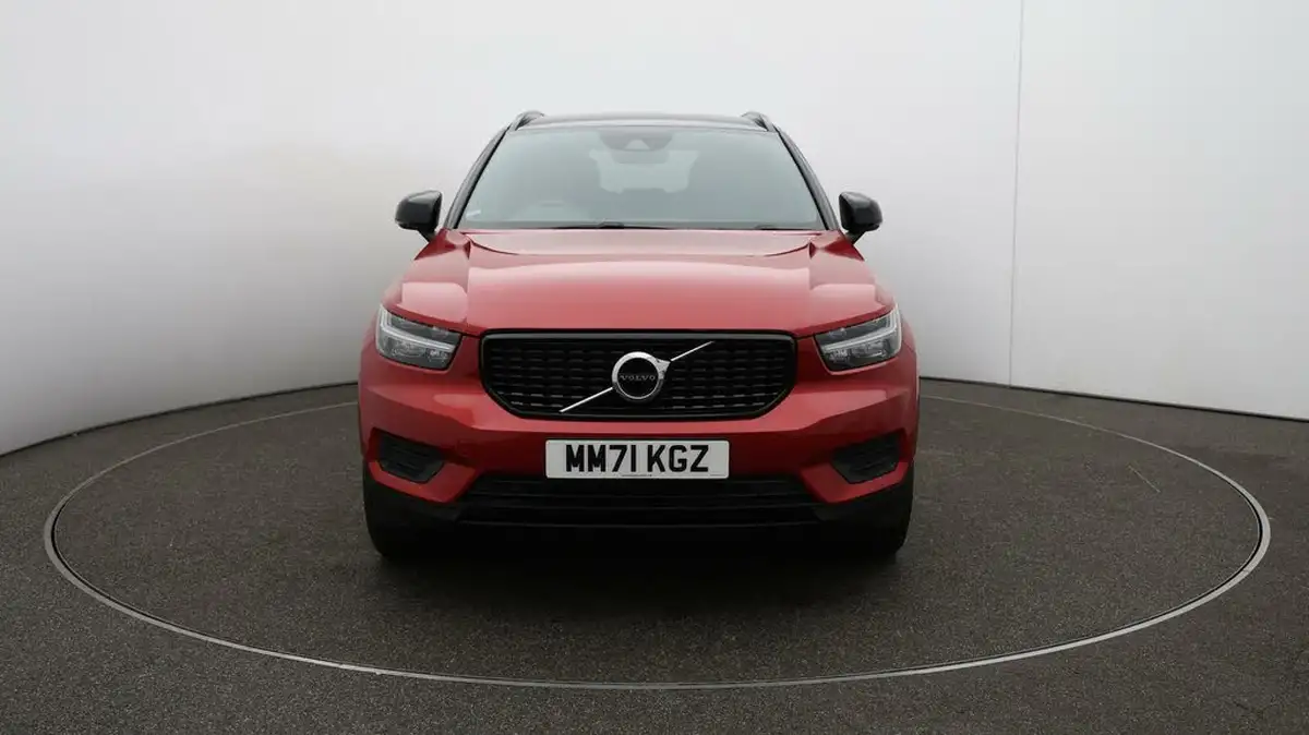 2022-volvo-xc40-15-t4-r-design-big-30