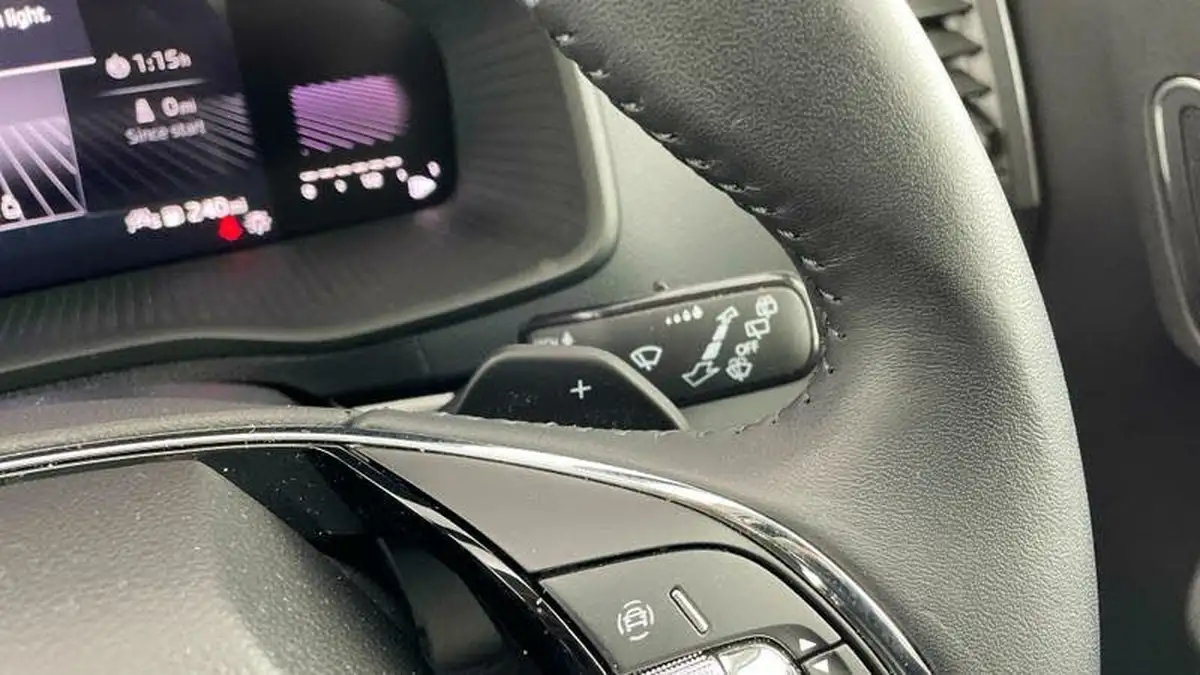 2023-skoda-karoq-15-tsi-se-l-dsg-big-11