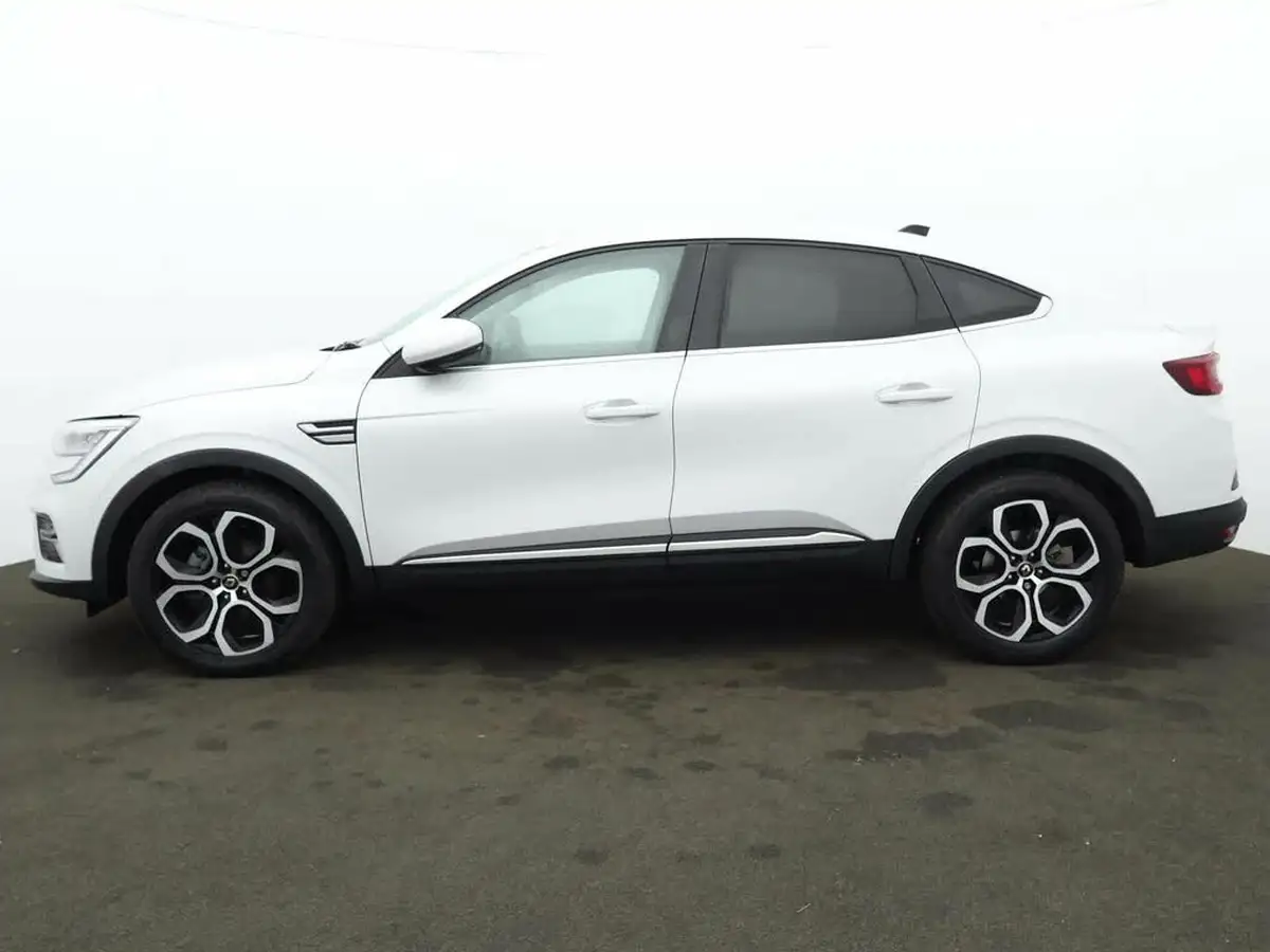 2023-renault-arkana-16-s-edition-big-3
