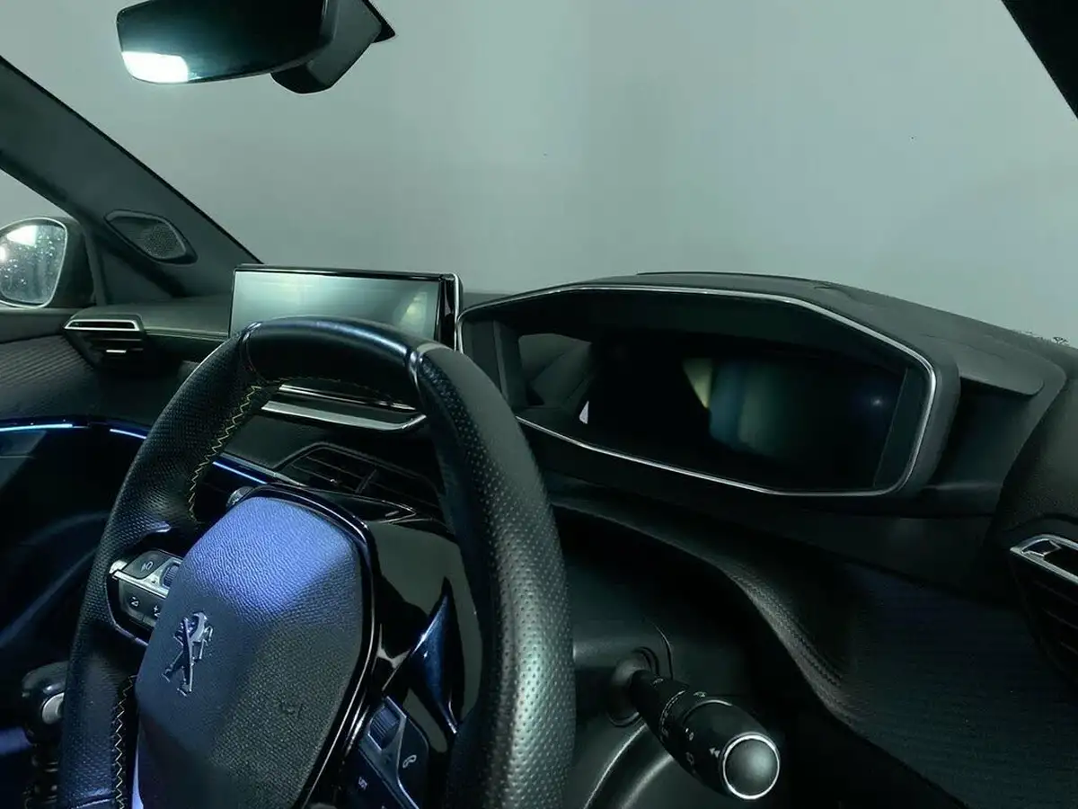 2021-peugeot-2008-suv-12-puretech-gt-premium-130bhp-big-15