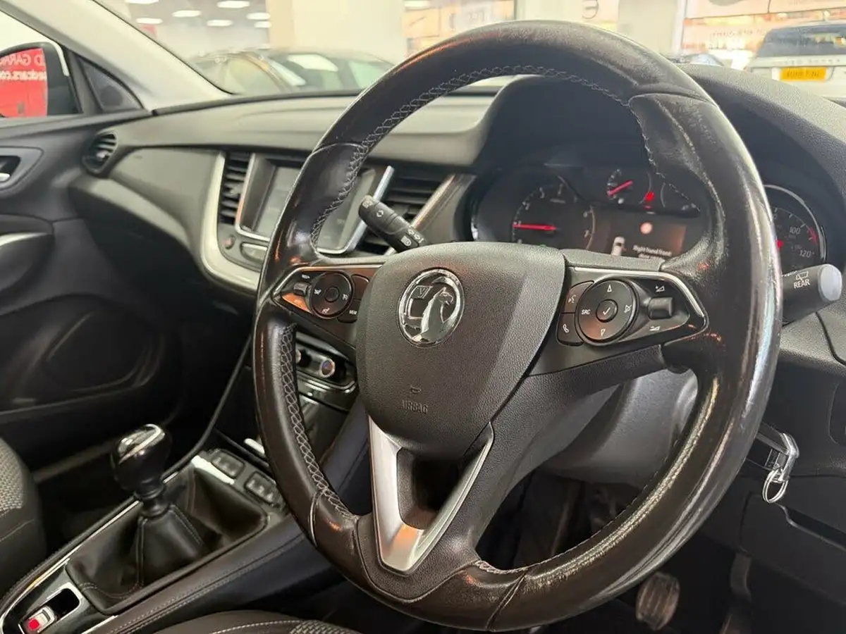 2018-vauxhall-grandland-x-12-se-130ps-big-26