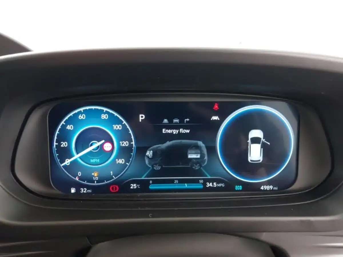 2024-hyundai-bayon-10-t-gdi-premium-100ps-48-volt-mhev-dct-big-12