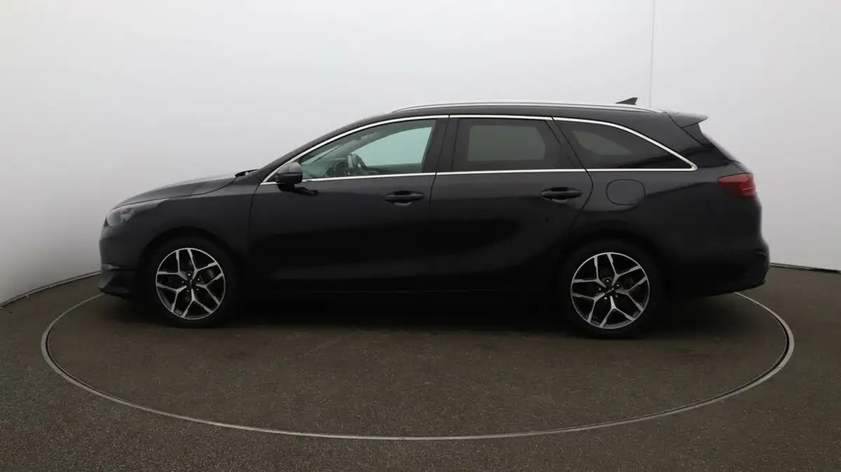 2022-kia-ceed-15-t-gdi-3-sportswagon-big-56