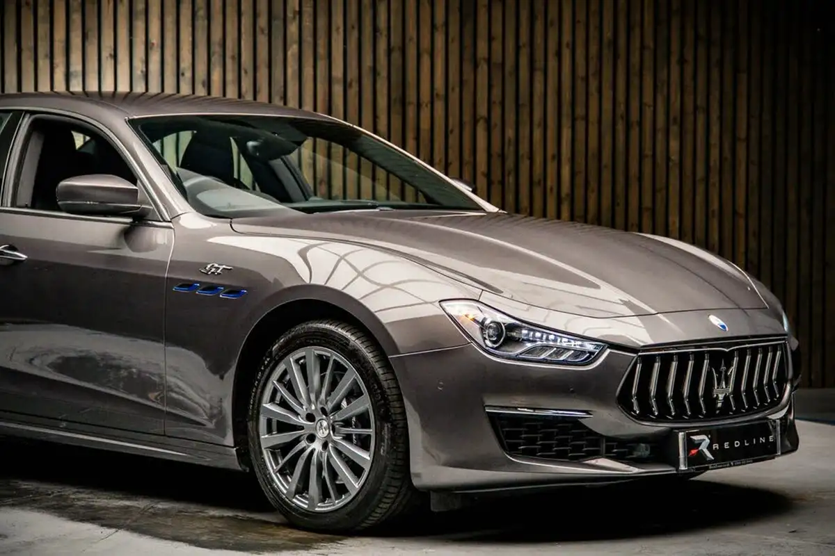 2022-maserati-ghibli-20-gt-1998cc-big-9