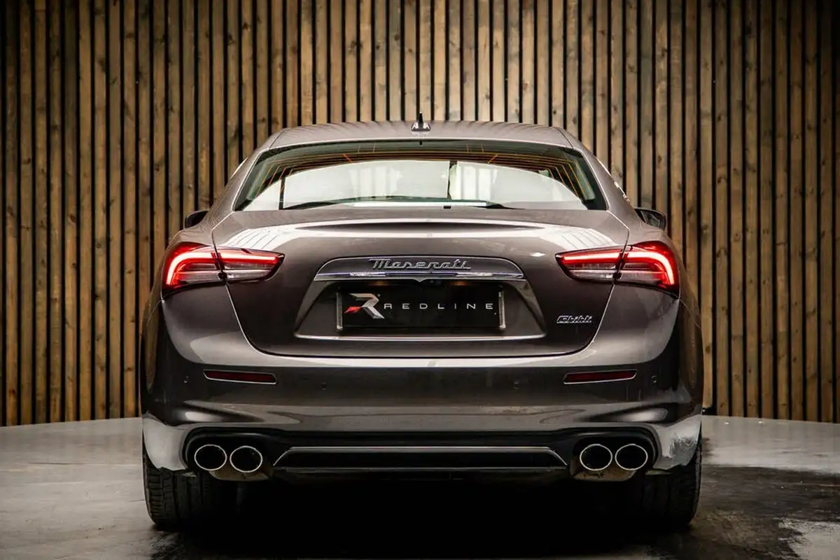 2022-maserati-ghibli-20-gt-1998cc-big-5
