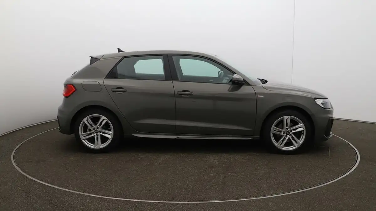 2023-audi-a1-10-30-tfsi-s-line-big-42