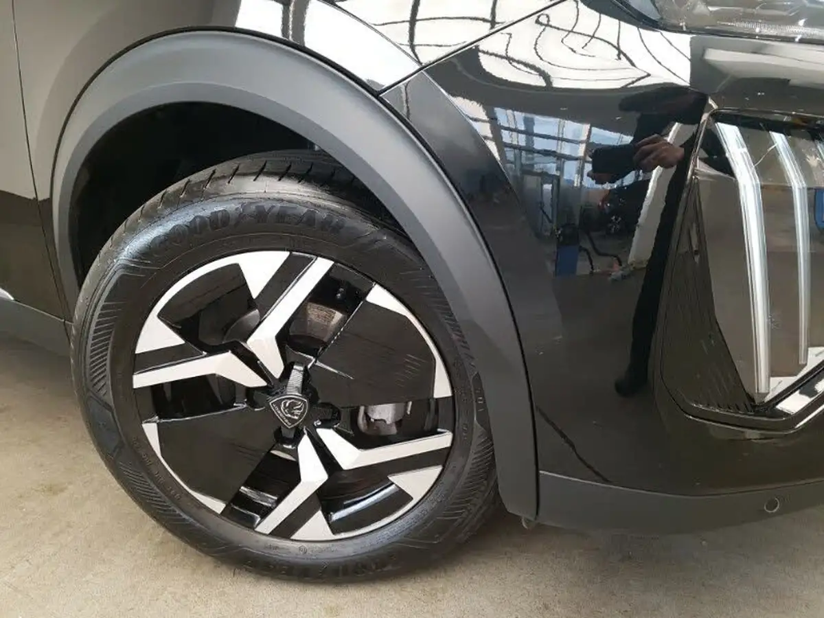 2024-peugeot-2008-suv-12-puretech-allure-130ps-big-8