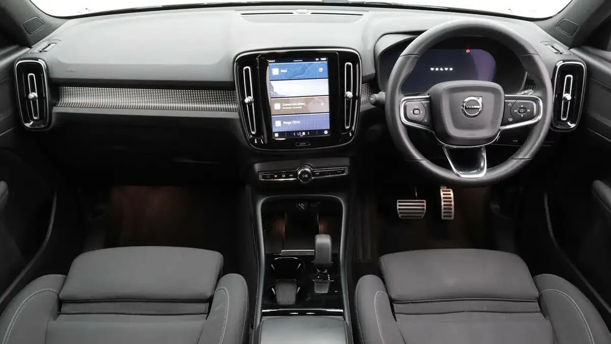 2022-volvo-xc40-e-twin-recharge-big-13