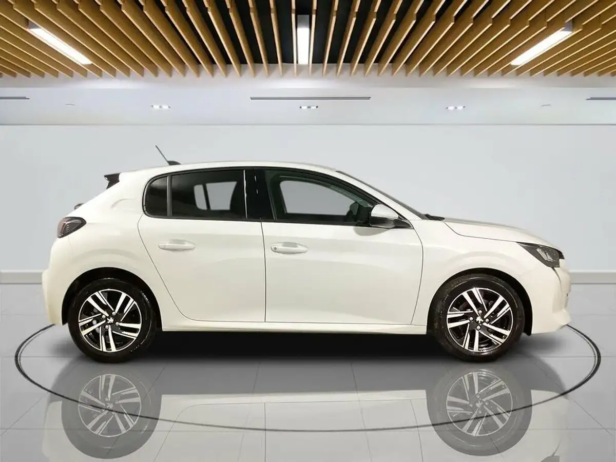 2021-peugeot-208-12-puretech-allure-premium-100bhp-big-8