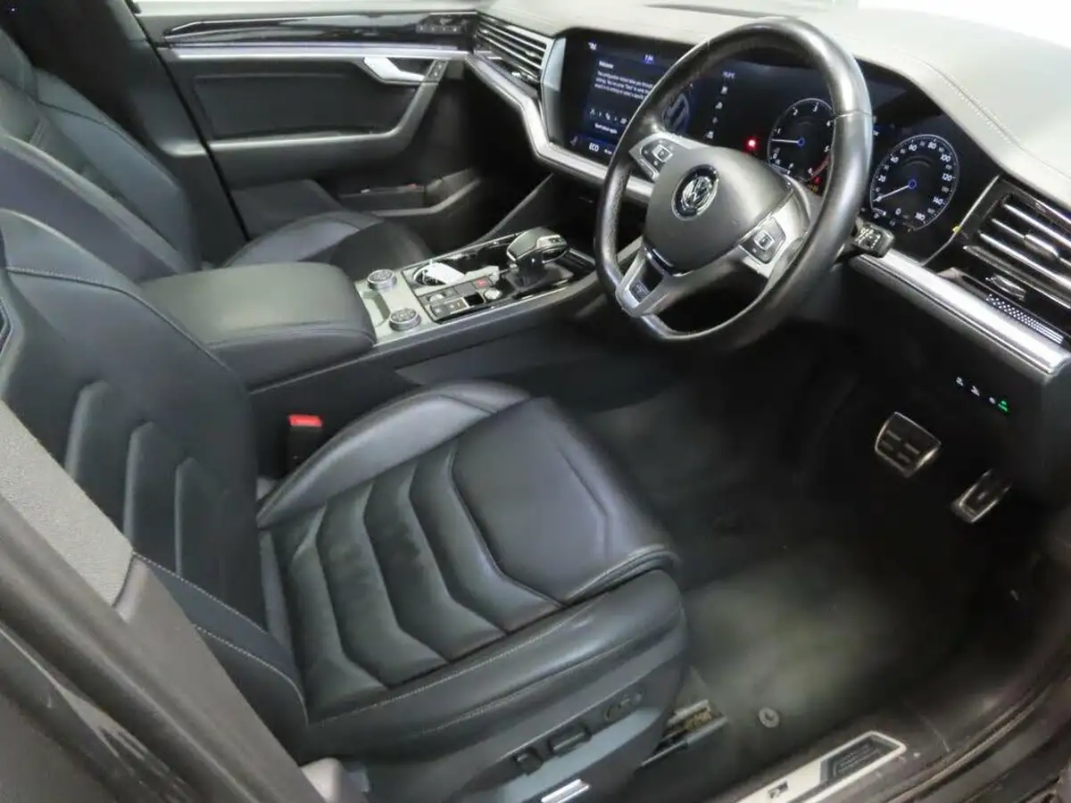 2019-volkswagen-touareg-30tdi-r-line-tech-286ps-big-11