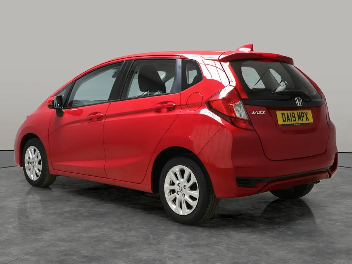 2019-honda-jazz-13-i-vtec-se-navi-big-11