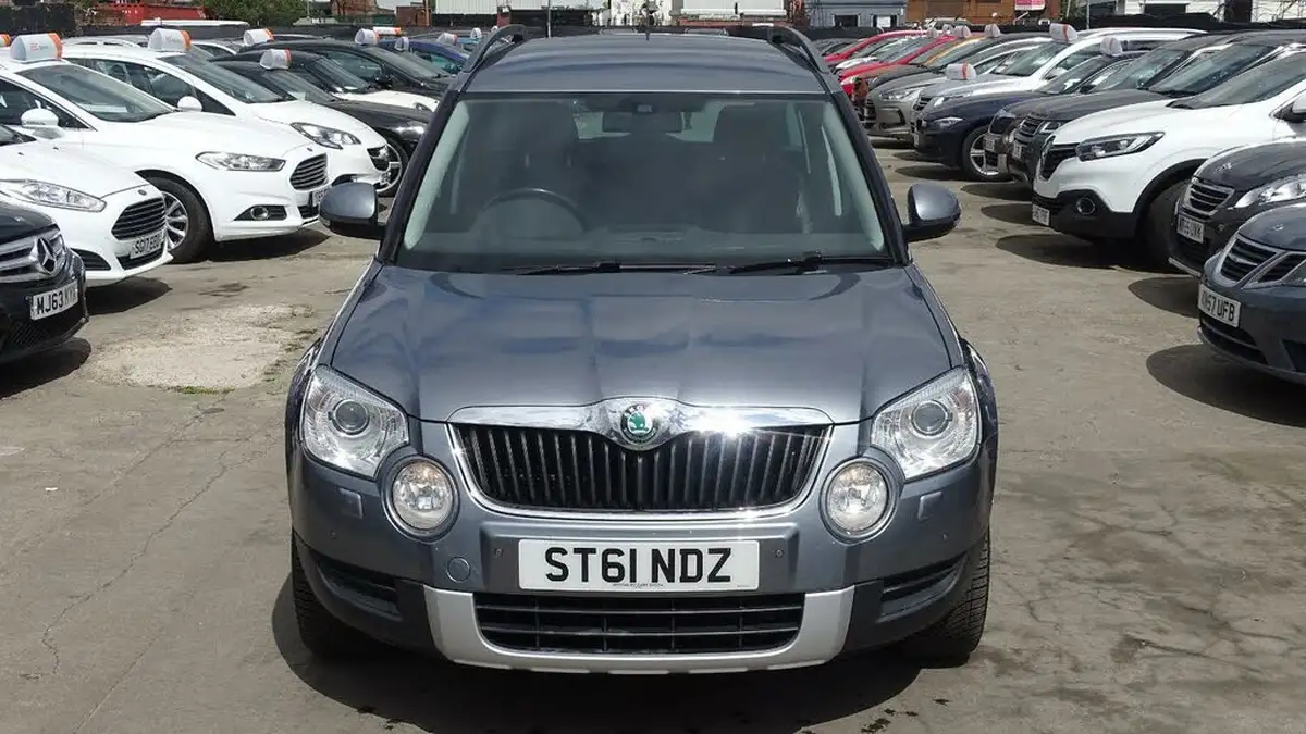 2011-skoda-yeti-20td-elegance-172ps-4x4-big-18