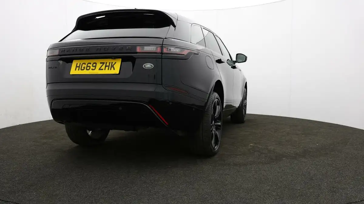 2019-land-rover-range-rover-velar-20-d240-r-dynamic-hse-big-74
