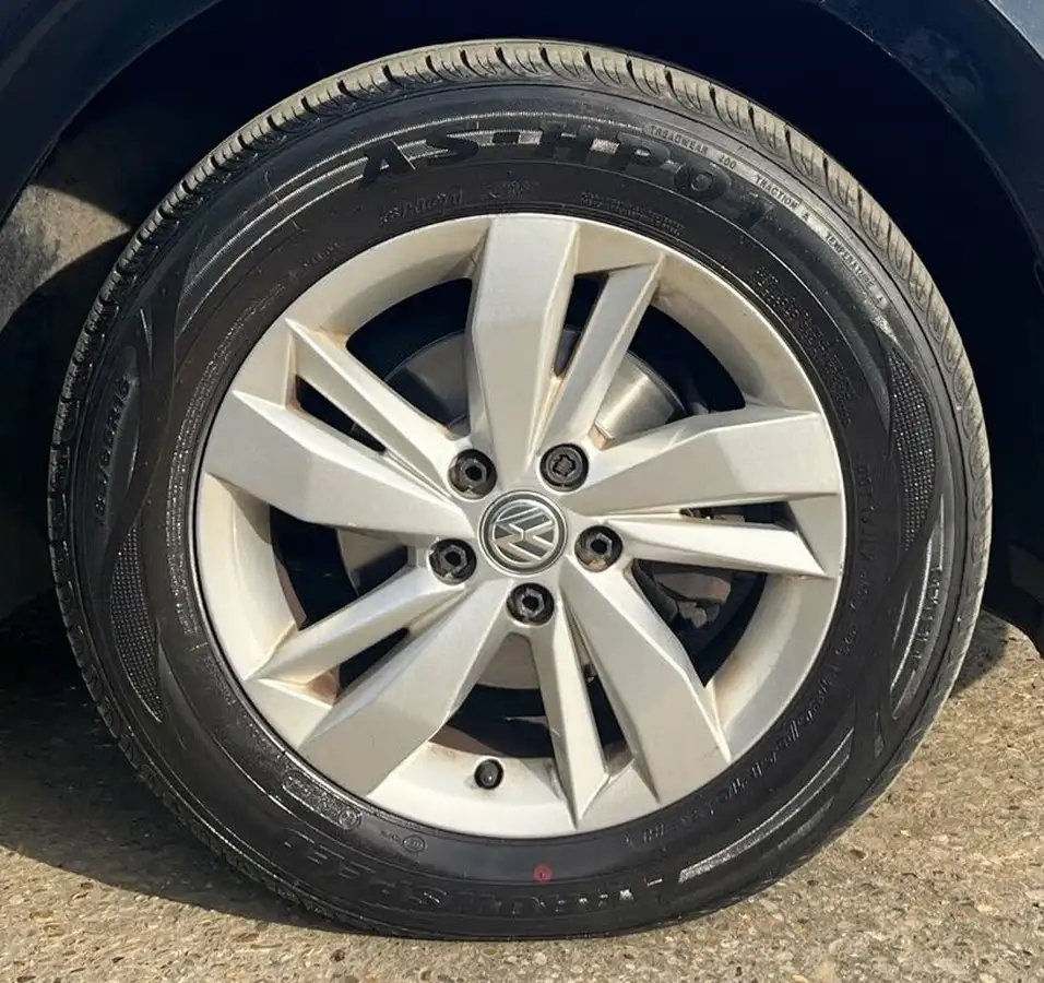 2018-volkswagen-polo-10-tsi-se-big-11