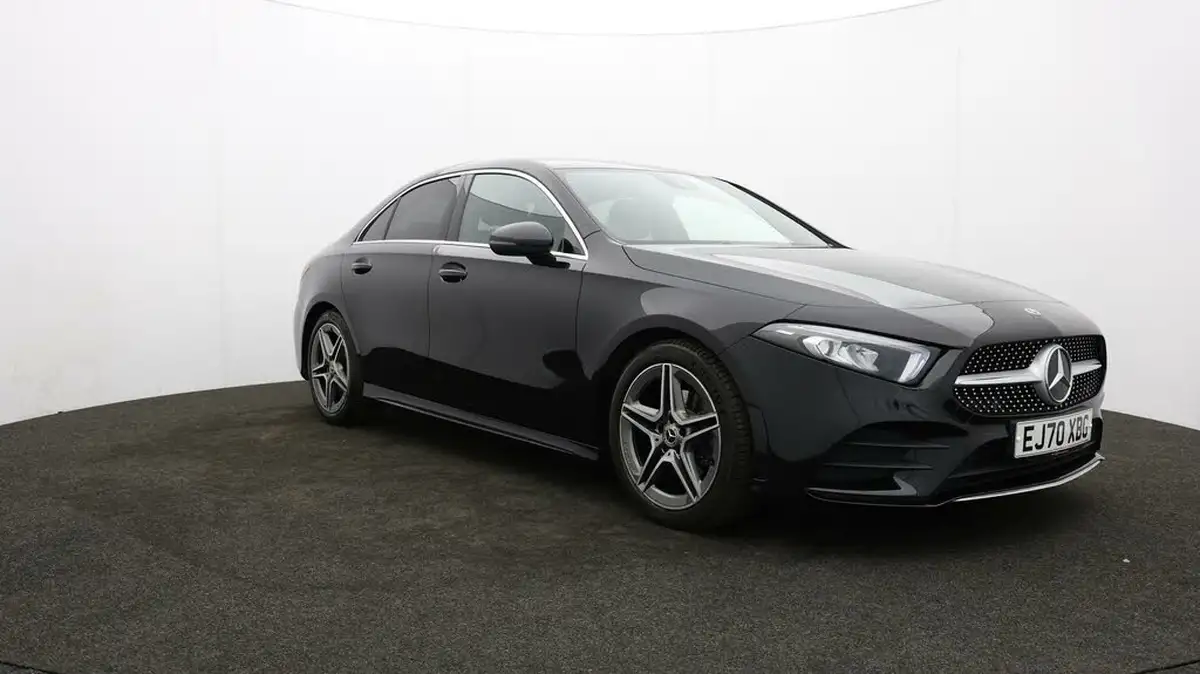 2020-mercedes-benz-a-class-13-a200-amg-line-saloon-4d-7g-dct-big-39