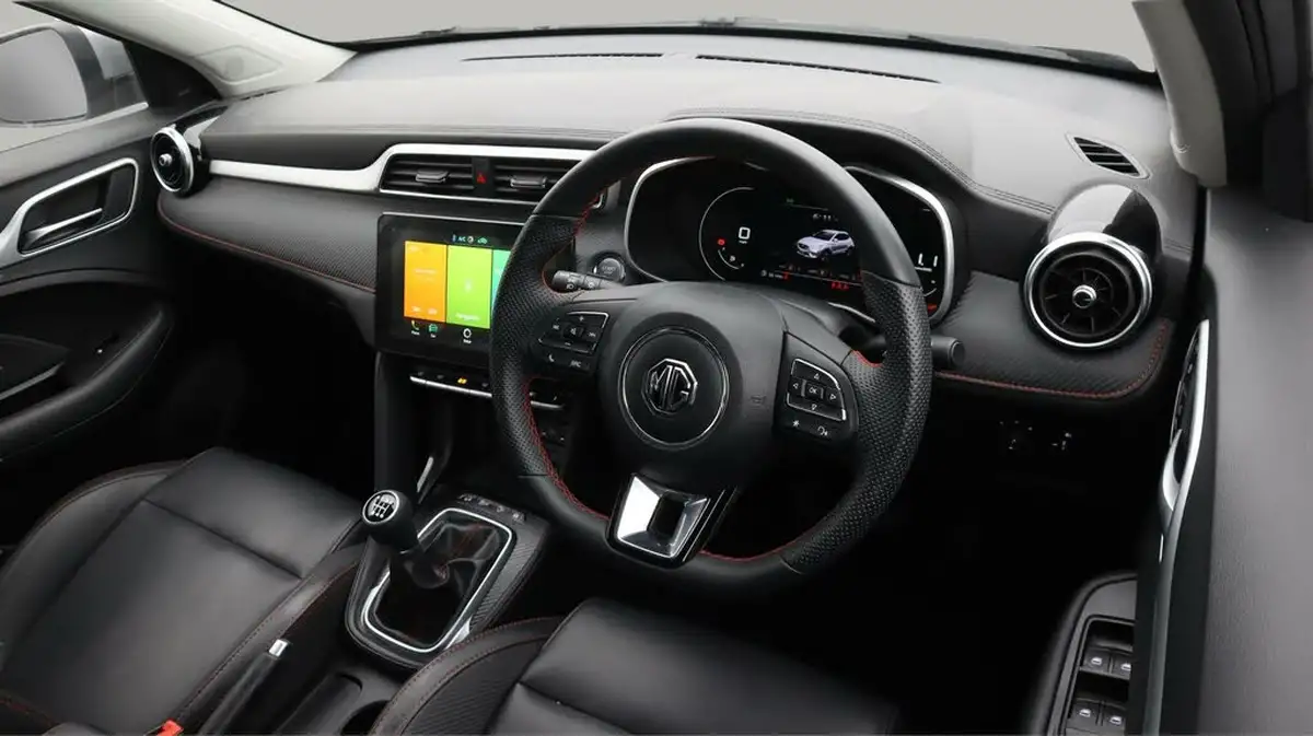 2024-mg-zs-suv-10t-gdi-exclusive-big-9