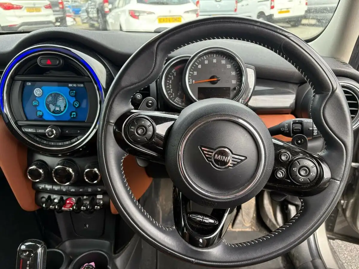 2019-mini-cooper-20-cooper-s-exclusive-189bhp-hatchback-5d-auto-big-8