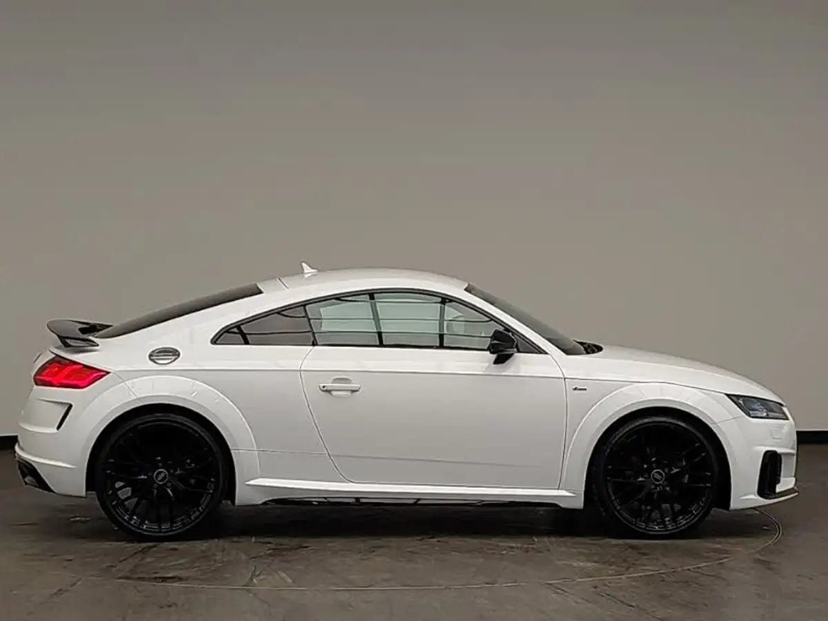 2023-audi-tt-coupe-20-40-tfsi-black-edition-big-2