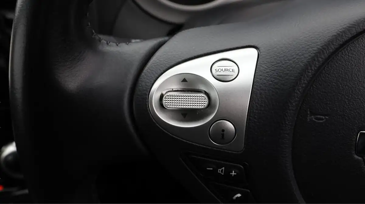 2018-nissan-juke-12-dig-t-bose-personal-edition-big-22