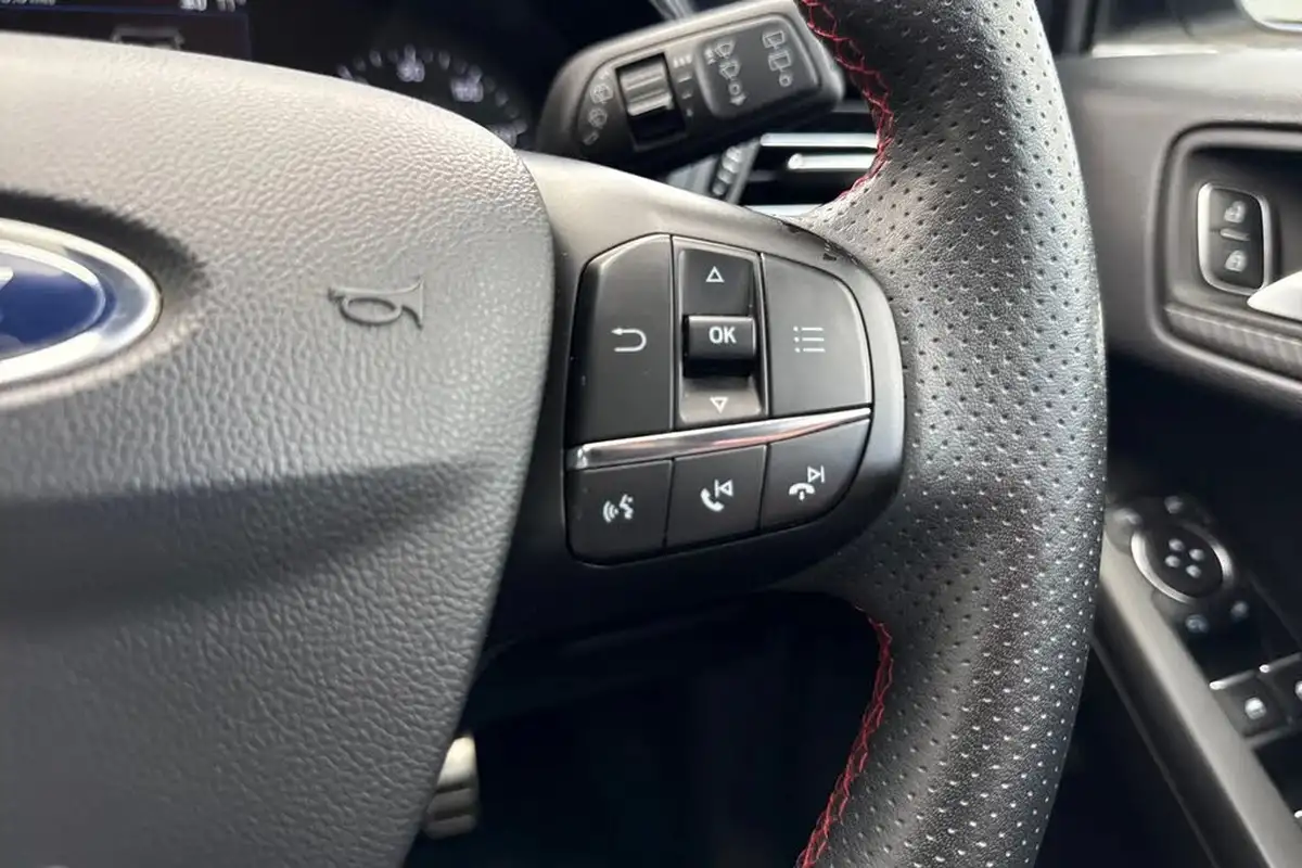 2020-ford-focus-10t-st-line-x-edition-125ps-hybrid-mhev-hatchback-big-31