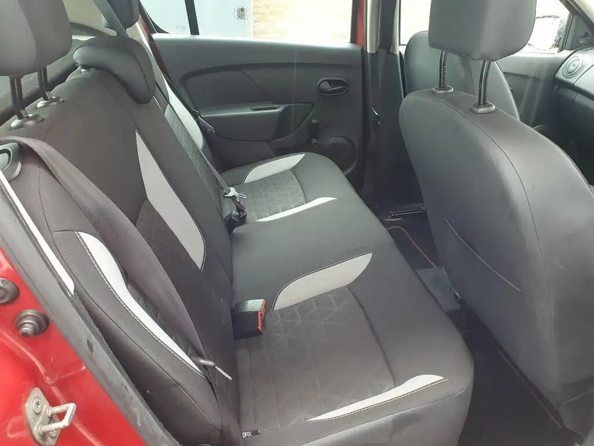 2013-dacia-sandero-stepway-15d-ambiance-big-11