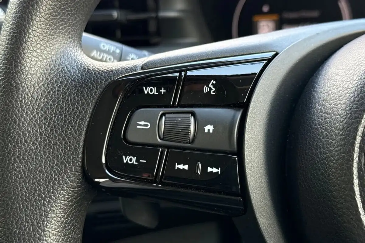 2022-honda-hr-v-15-i-mmd-elegance-big-35