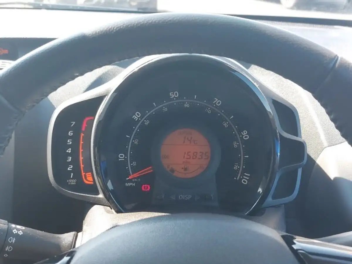 2018-toyota-aygo-big-15