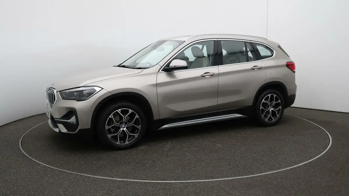 2021-bmw-x1-15-sdrive18i-xline-dct-big-70