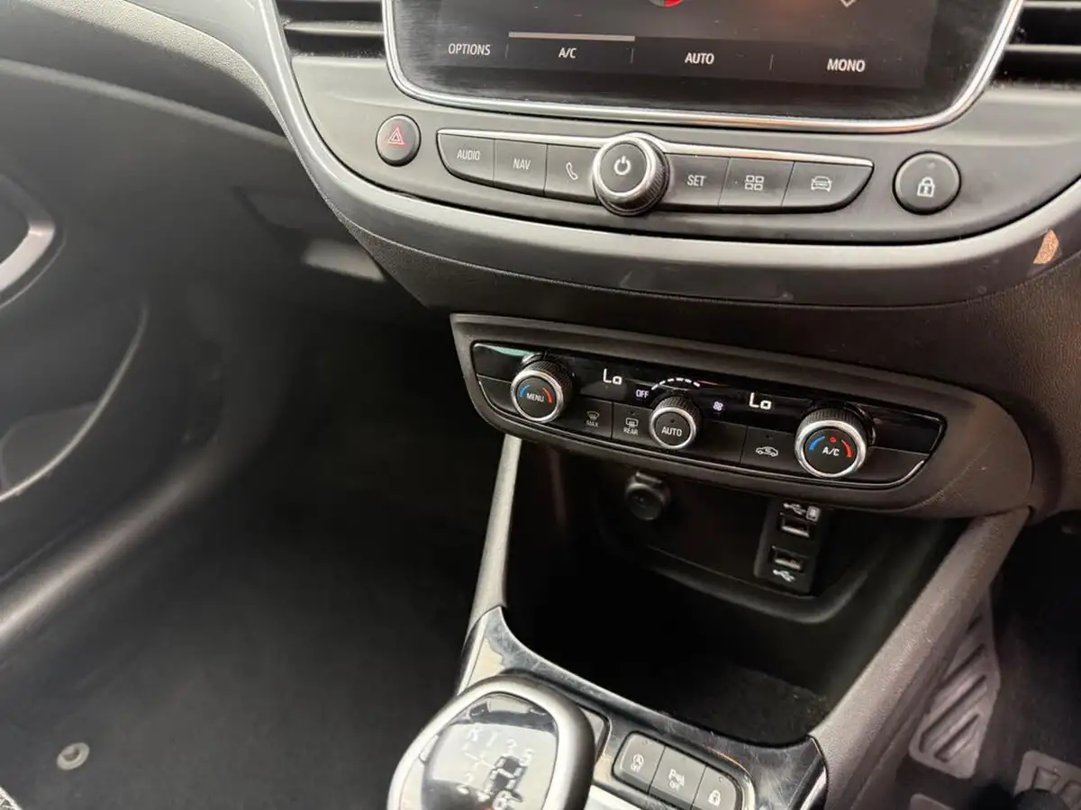 2020-vauxhall-crossland-x-12-elite-nav-130ps-turbo-big-32
