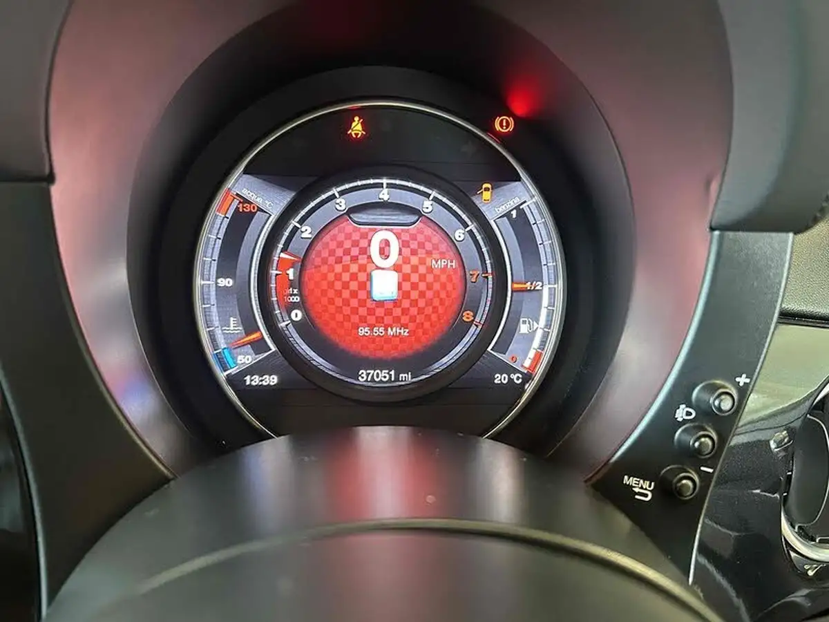 2018-abarth-595-14-tjet-big-13
